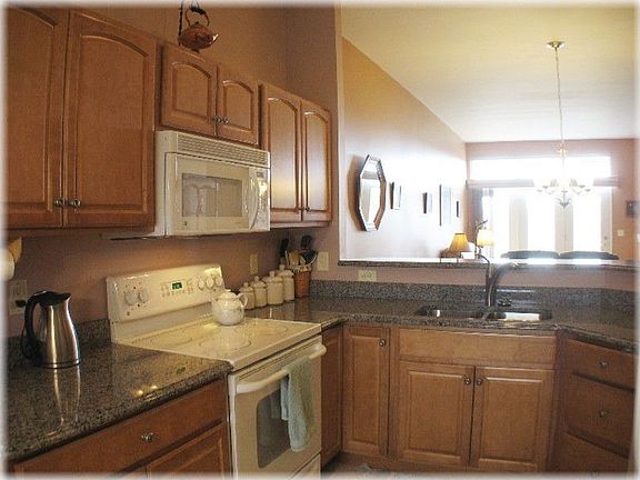 4th image of 7188 White Oak Ct