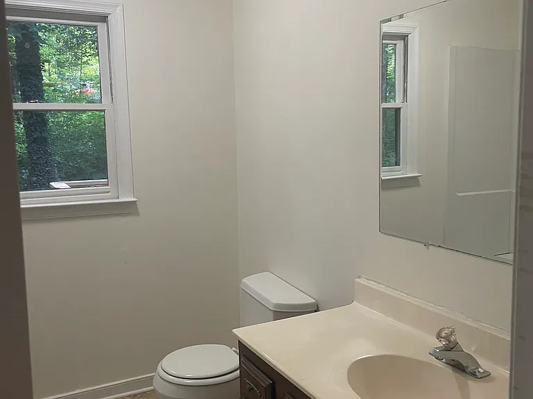 2114 Deer Meadow Ln — Photo 8