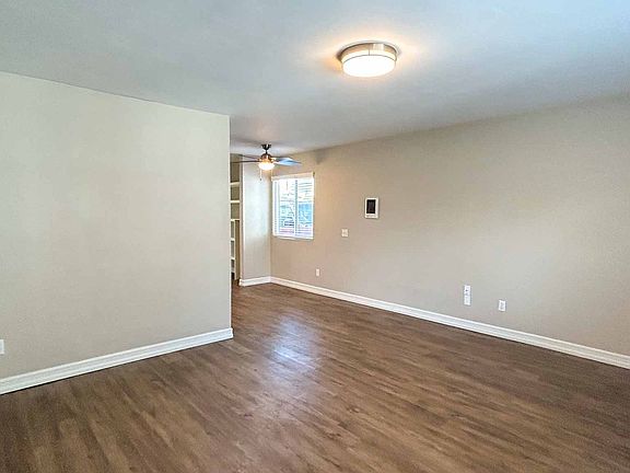 2nd image of 3720 Marlborough Ave #5
