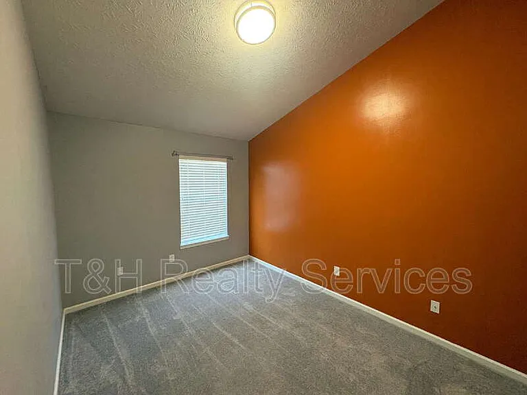 6941 Vistamere Way — Photo 14