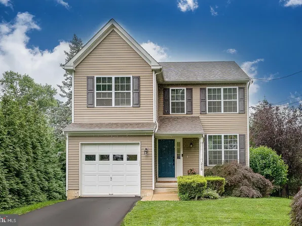 215 Lincoln Ave, Conshohocken, PA 19428