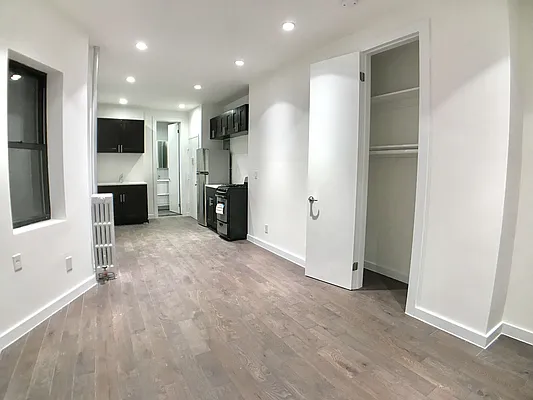 Rented by Ink Realty Services LLC | media 18