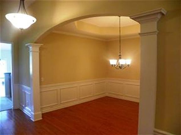 3rd image of 104 Winterberry Ct