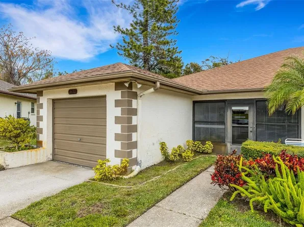 3470 Maclaren Dr, Palm Harbor, FL 34684