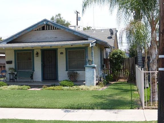 2nd image of 1274 N Calaveras St