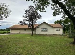 5465 County Road 3700, Independence, KS 67301