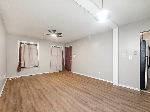 4th image of 634 Lexington Ave #1