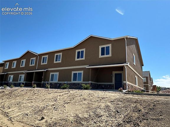2nd image of 1718 Sandtoft Hts