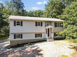 305 Apache Dr, Effort, PA 18330