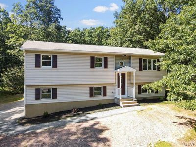 305 Apache Dr, Effort, PA, 18330