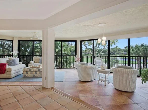 5880 Via Lugano #201, NAPLES, FL 34108