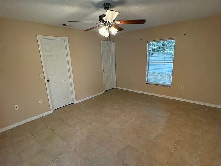64 Cordona Dr #B — Photo 16