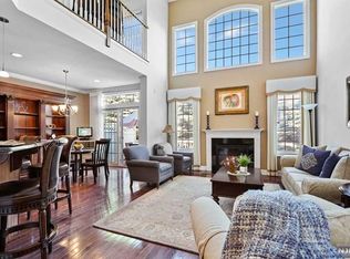 24 Windsor Ln, Ramsey, NJ 07446