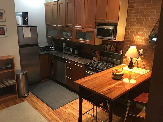 Rented by Level Group | media 11