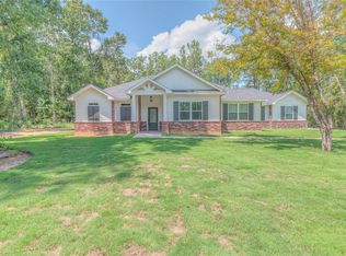 15964 Forest Mill Rd, Willis, TX 77378