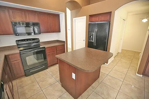 9902 W Melinda Ln Photo 1