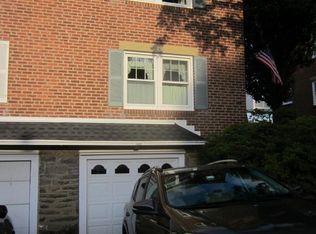 553 Overlook Rd, Philadelphia, PA 19128