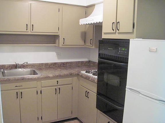 3rd image of 1143 David Dr APT 2