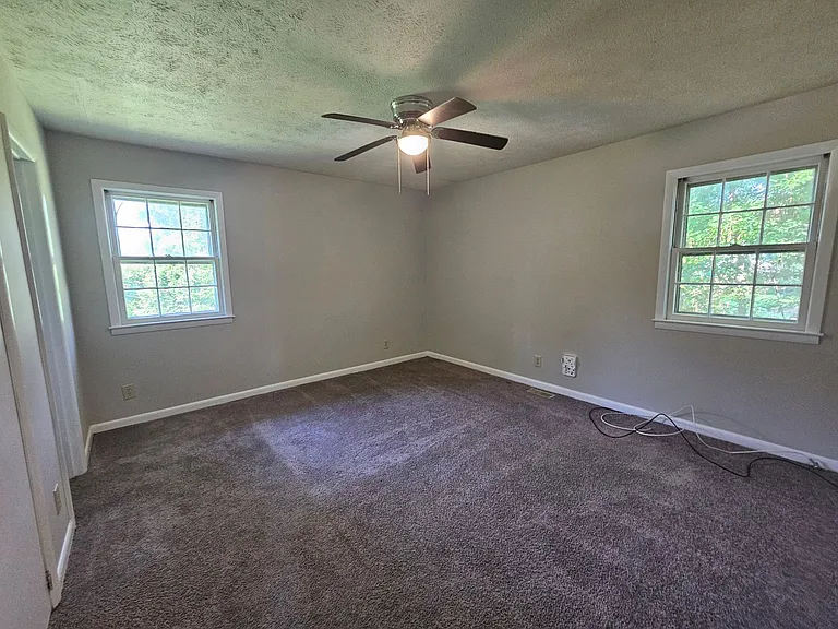 3318 Teakwood Dr — Photo 12