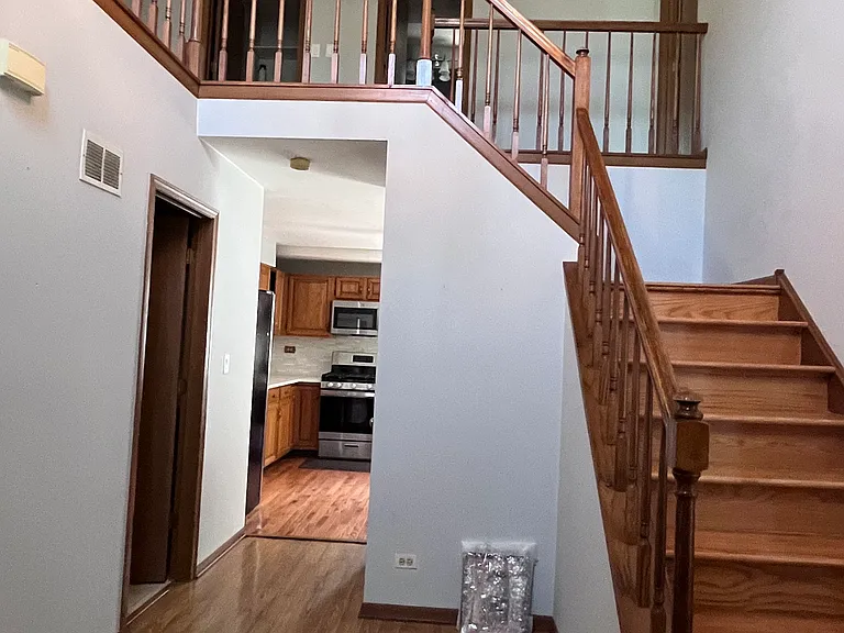 1010 N Ashbury Ave — Photo 7