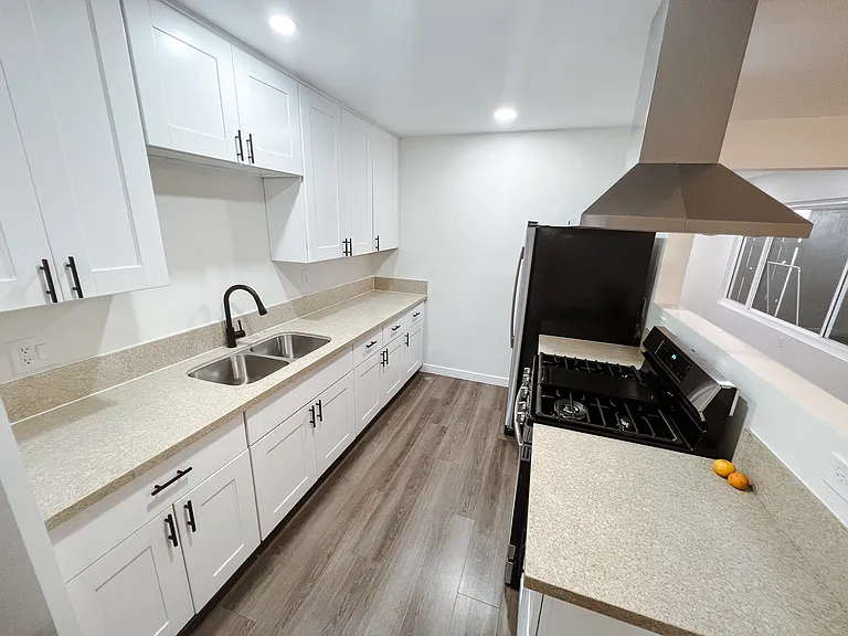 3572 Nile St — Photo 22
