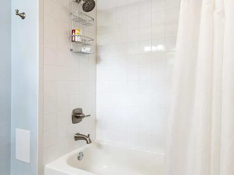 4010A Laurel St — Photo 10