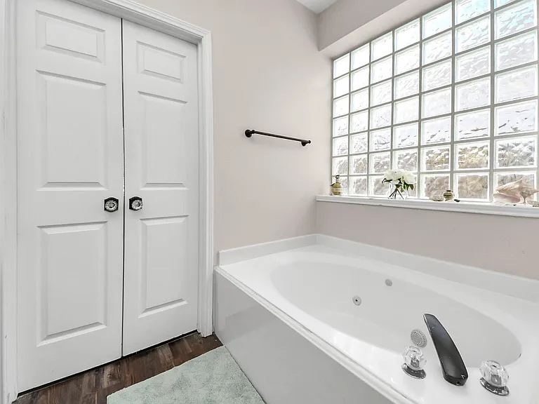 10514 Ravens Way — Photo 27