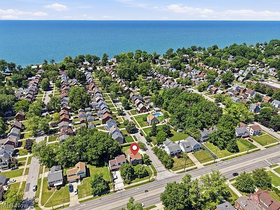 3rd image of 19691 Lake Shore Blvd
