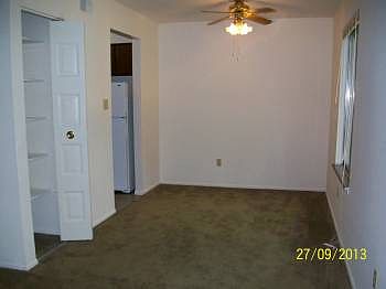 5th image of 5240 Winterberry Cir APT C