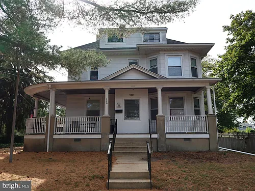 110 University Blvd Photo 1
