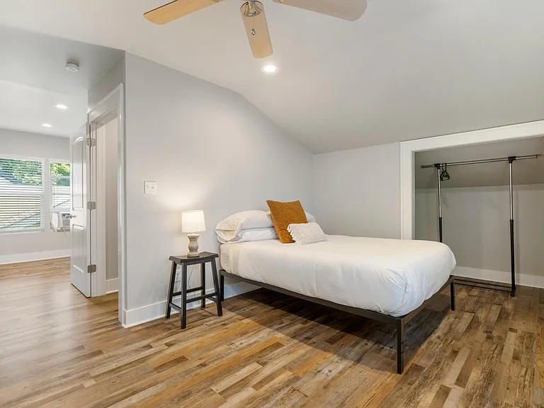 1220 N Cheyenne Ave — Photo 34