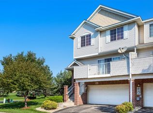 7686 Ponds Edge Path, Savage, MN 55378