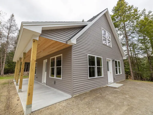 19 Hemlock Lane, Pittston, ME 04345