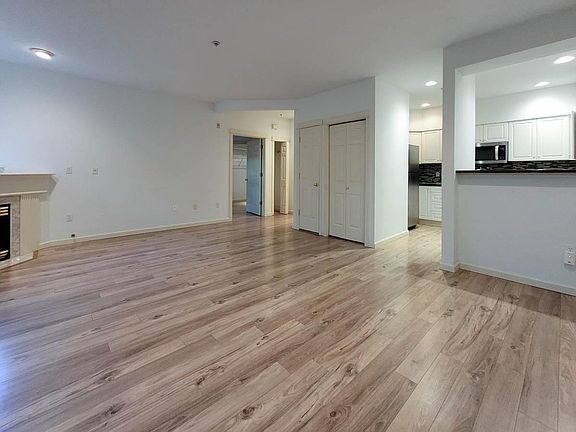 3rd image of 2030 132nd Ave SE #B-303