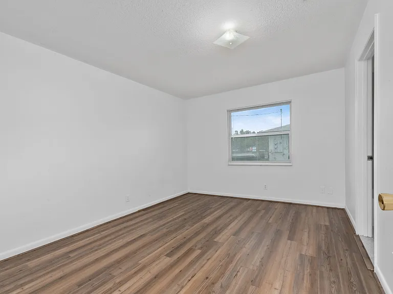 909 W Orange St #911 — Photo 8