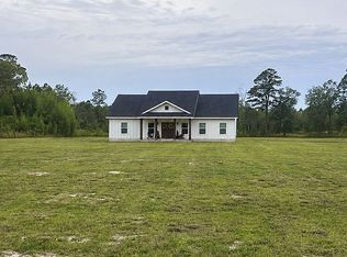 8402 Smokey Rd, Glen Saint Mary, FL 32040