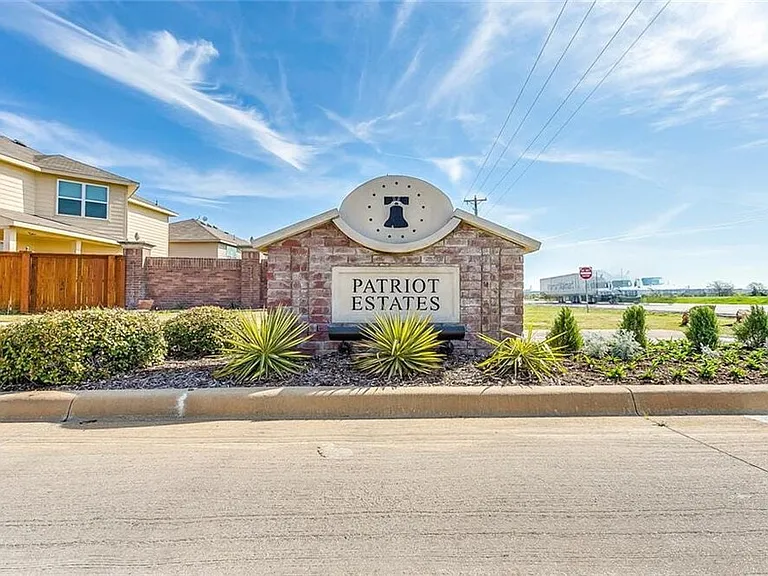 309 Julian Davis Dr — Photo 18