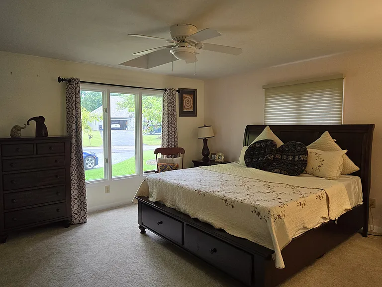 6204 Keystone Way — Photo 16