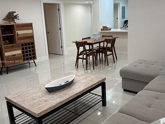 4th image of 3725 S Ocean Dr APT 1225