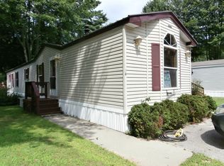 86 Maple Dr, Gorham, ME 04038