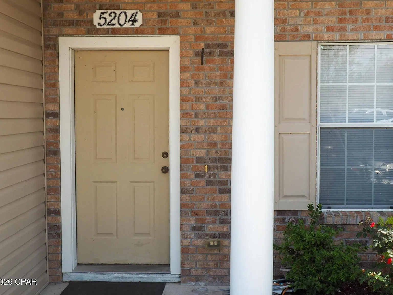 2 bed, 1386 sqft, $1,600 — Photo 2