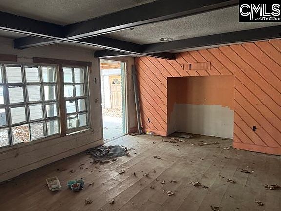 2nd image of 209 River Rest Rd