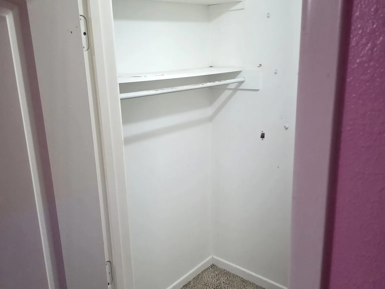 4 bed, 2.5 bath, 3500 sqft, $700 — Photo 2
