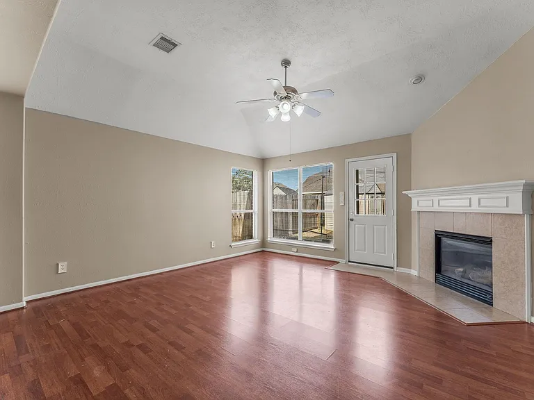 30218 Deleon Fields Dr — Photo 11
