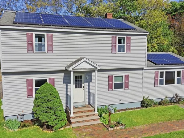 45 1st St, Chelmsford, MA 01824