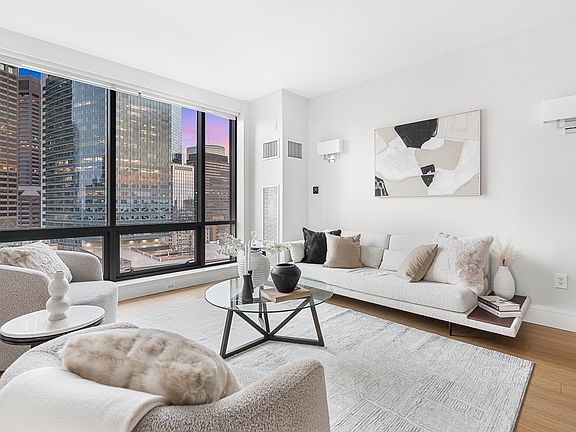 4th image of 45 Province St APT 1806