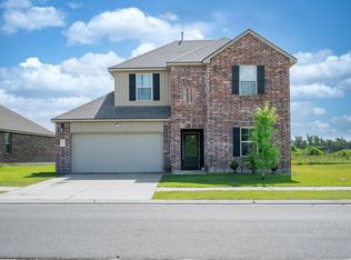 870 Gold Finch Way, Lake Charles, LA 70611