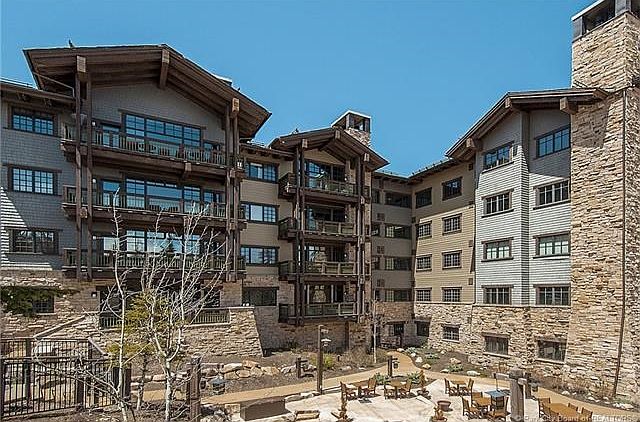 1st image of 8880 Empire Club Dr #514