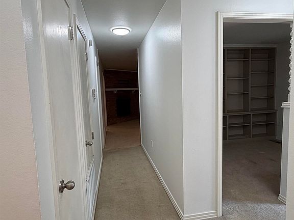 5th image of 821 Silver Hill Rd