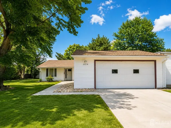 112 Indigo Plz, Monroe Township, NJ 08831
